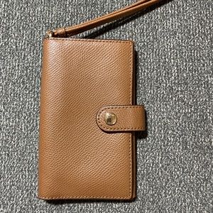 Coach wristlet wallet